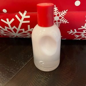 Glossier perfume